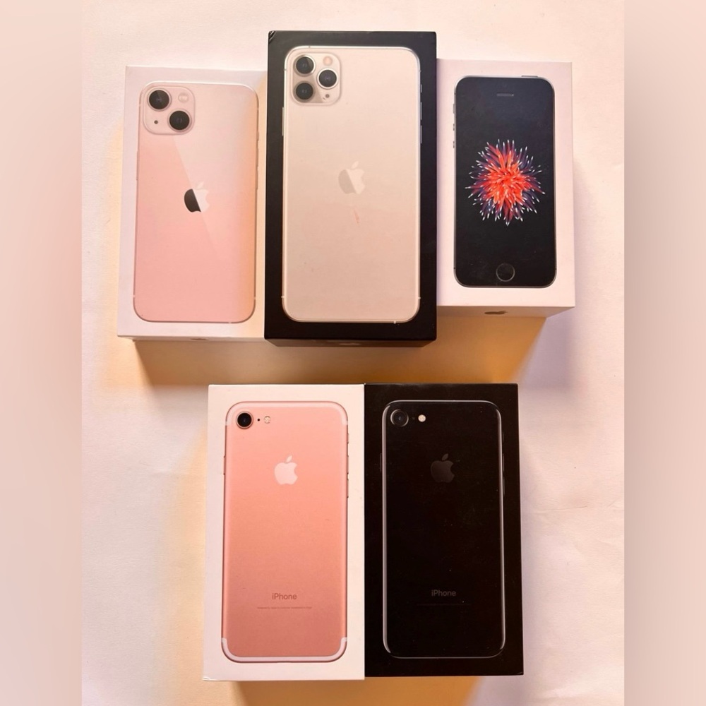 Apple iPhone boxes